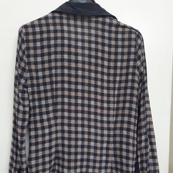 Aquascutum house check silk blouseGood condition Size uk 10 - Picture 2 of 4